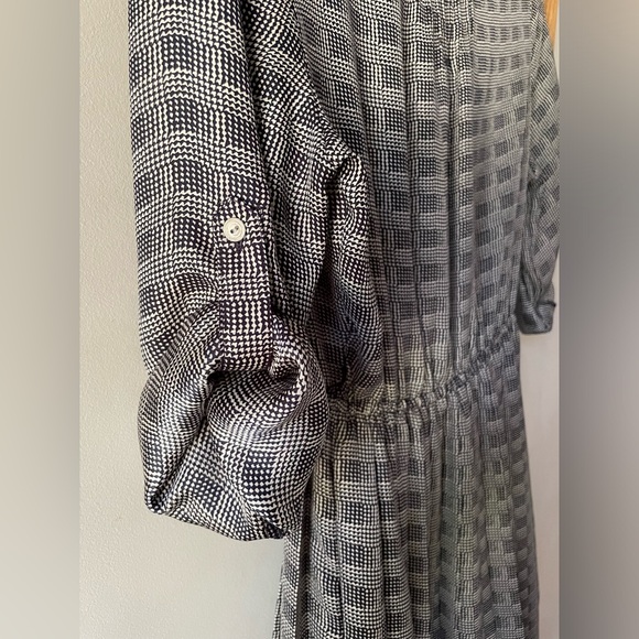 Anthropologie Isabella Sinclair navy pleated button front dress - Picture 6 of 7